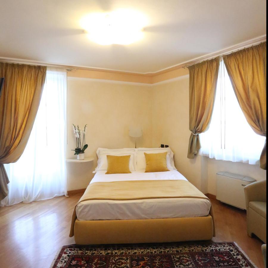 Albergo Castiglione Langhe Castiglione Tinella Exterior photo