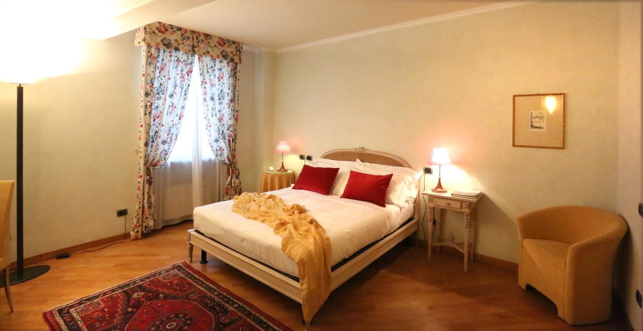 Albergo Castiglione Langhe Castiglione Tinella Exterior photo